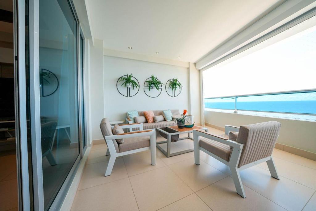 Fotografie z fotogalerie ubytování Escape To Paradise Beachfront 2br beach v destinaci La Puntica de Juan Dolio