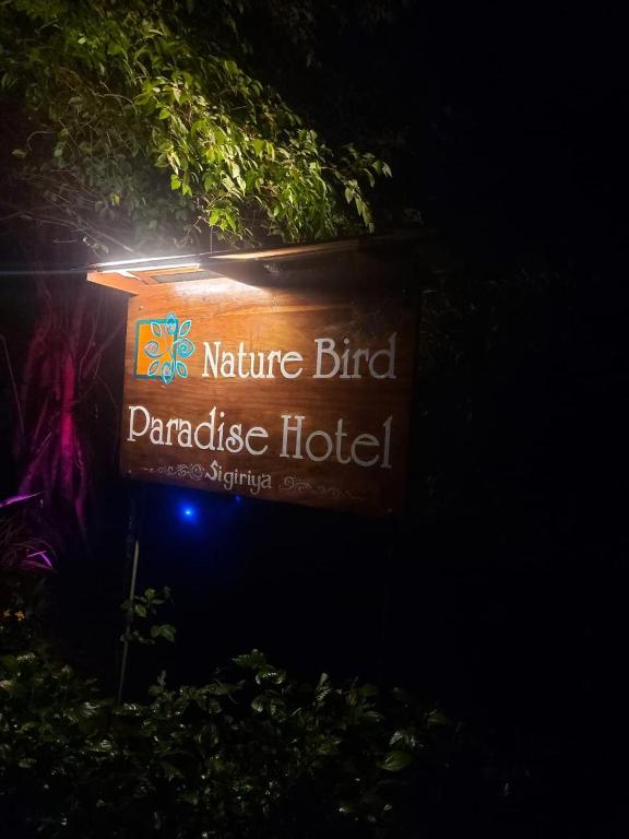 Certifikát, hodnocení, plakát nebo jiný dokument vystavený v ubytování Nature Bird Paradise Hotel Sigiriya