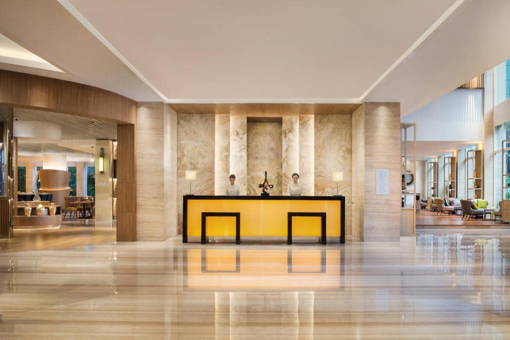 Vstupní hala nebo recepce v ubytování Courtyard by Marriott Bandung Dago