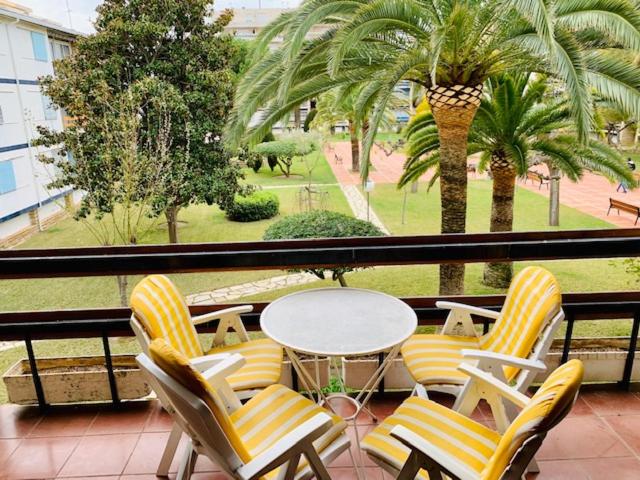 A balcony or terrace at Home Ibiza Salou