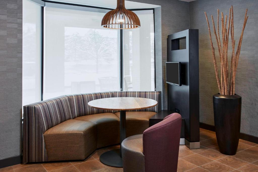 Courtyard by Marriott Detroit Pontiac Auburn Hills