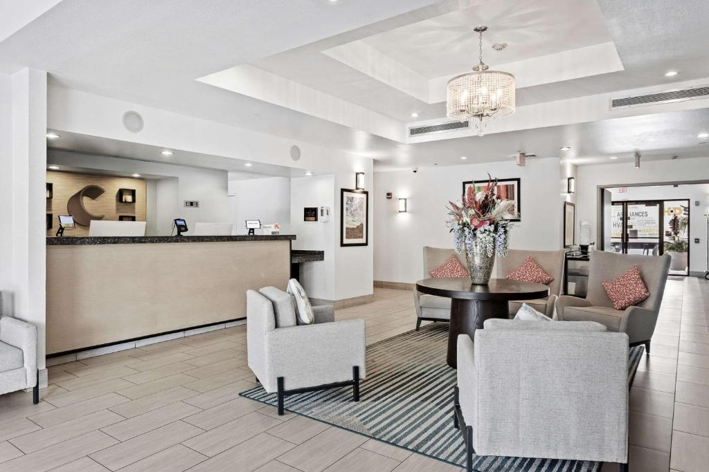 Posezení v ubytování Comfort Inn Chandler - Phoenix South I-10