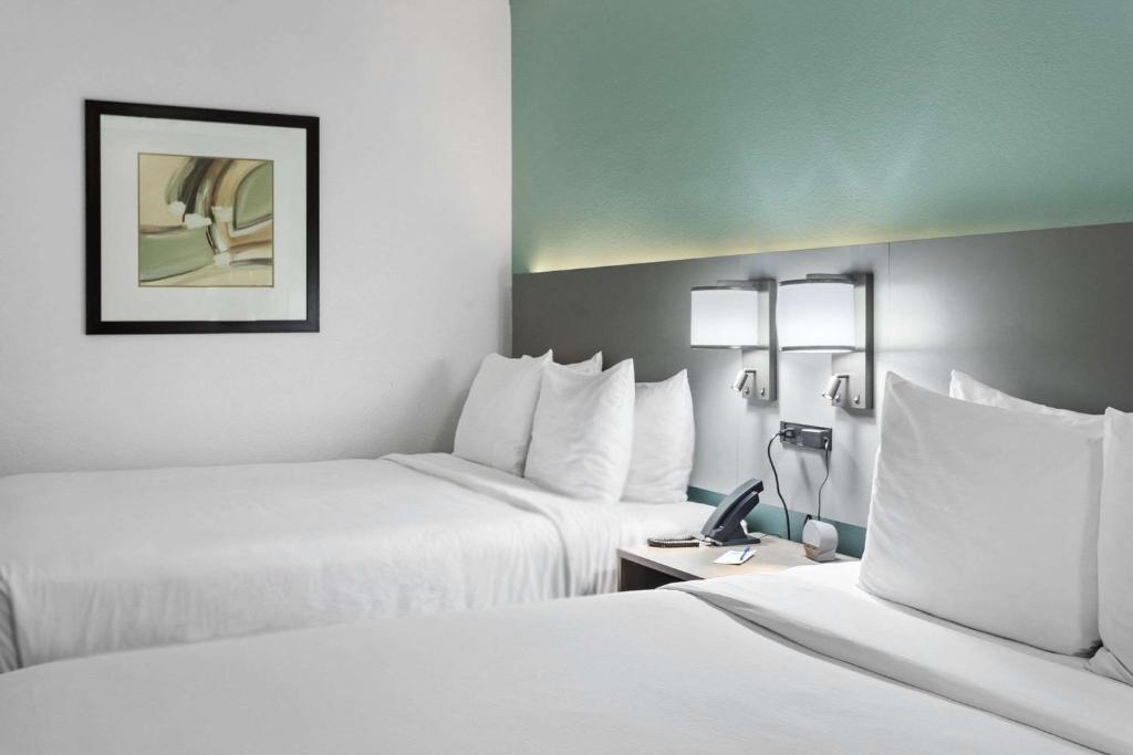 Postel nebo postele na pokoji v ubytování Comfort Inn Chandler - Phoenix South I-10