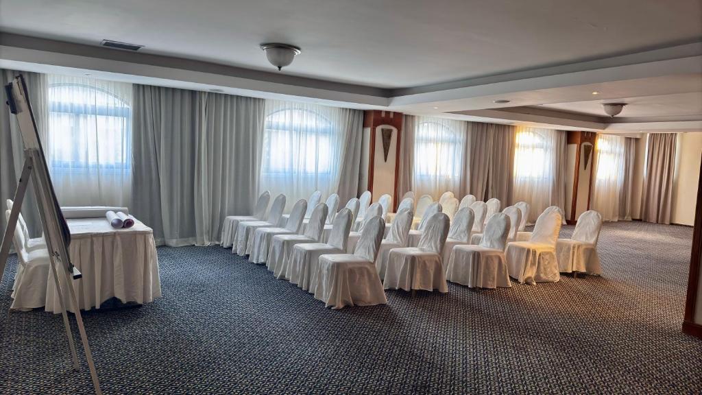 Konferenční prostory v ubytování Navarria Blue Hotel