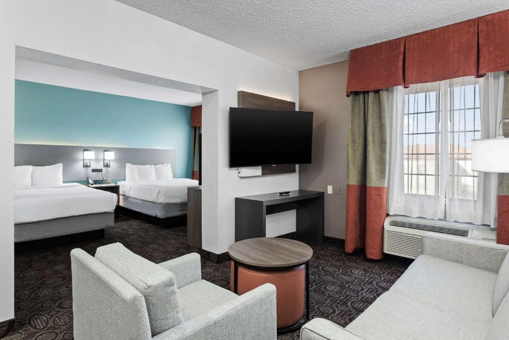 Postel nebo postele na pokoji v ubytování Comfort Inn Chandler - Phoenix South I-10