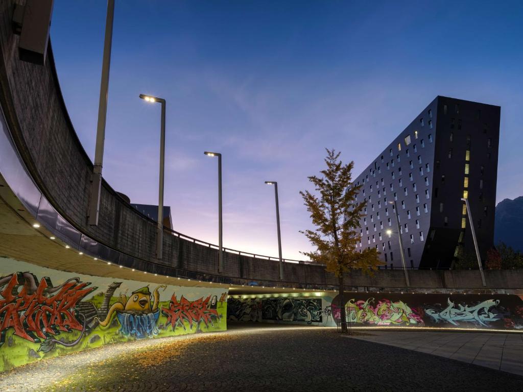 Hilton Garden Inn Innsbruck Tivoli - Resim 16