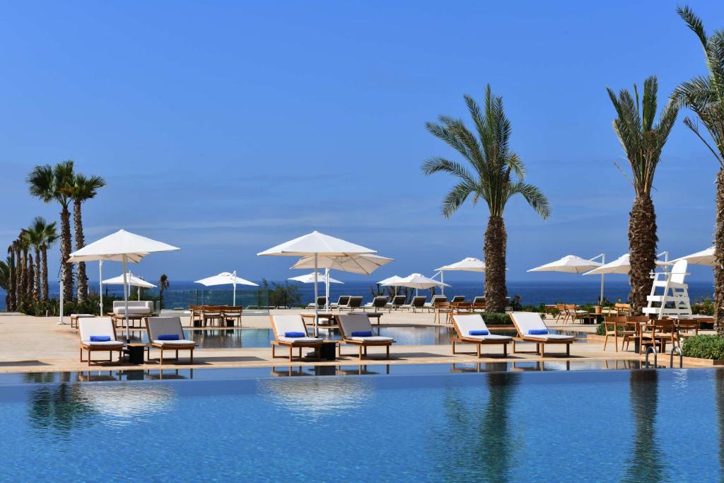 Bazén v ubytování Hilton Taghazout Bay Beach Resort & Spa nebo v jeho okolí