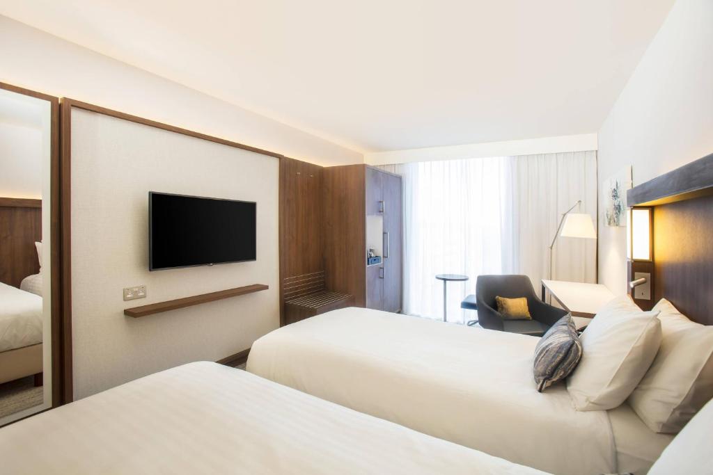 Courtyard by Marriott Edinburgh West - Resim 10