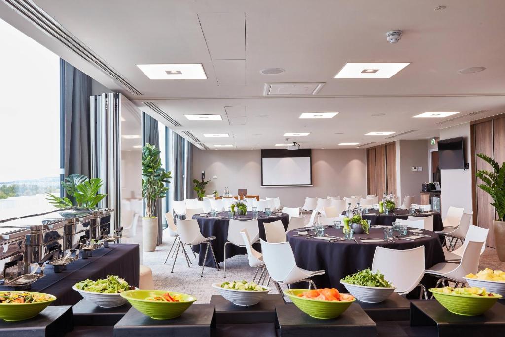 Courtyard by Marriott Edinburgh West - Resim 32