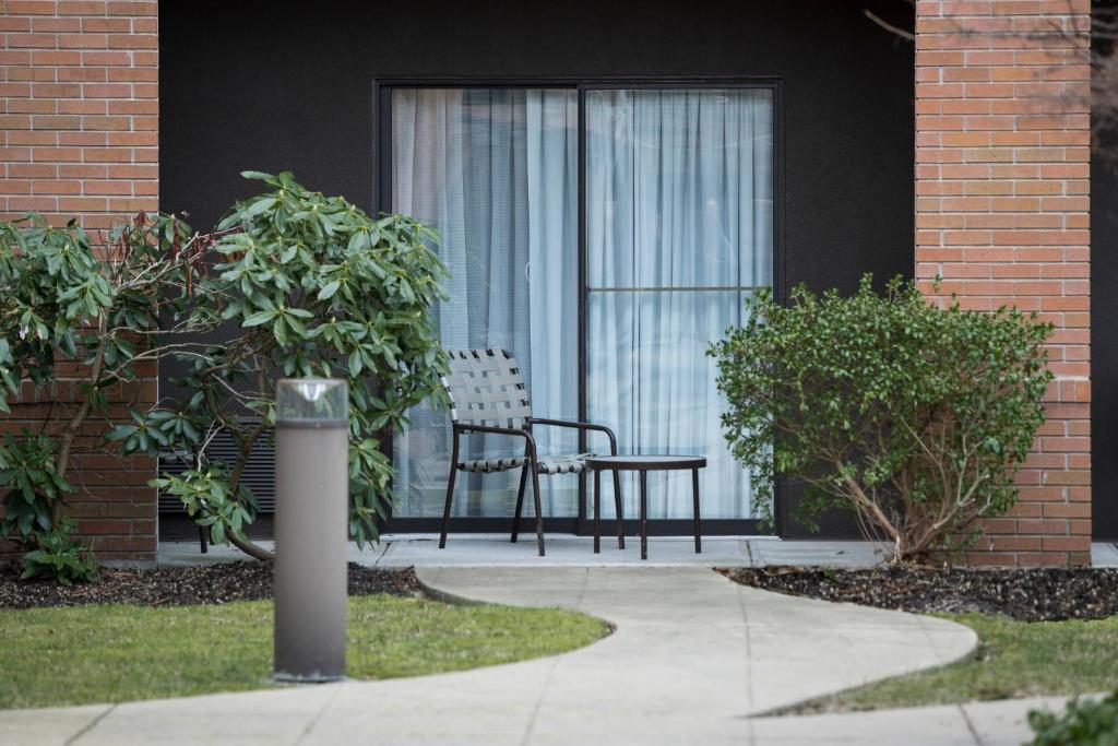 Zahrada ubytování Courtyard by Marriott West Orange