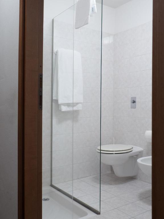Koupelna v ubytování Dealuna Motel