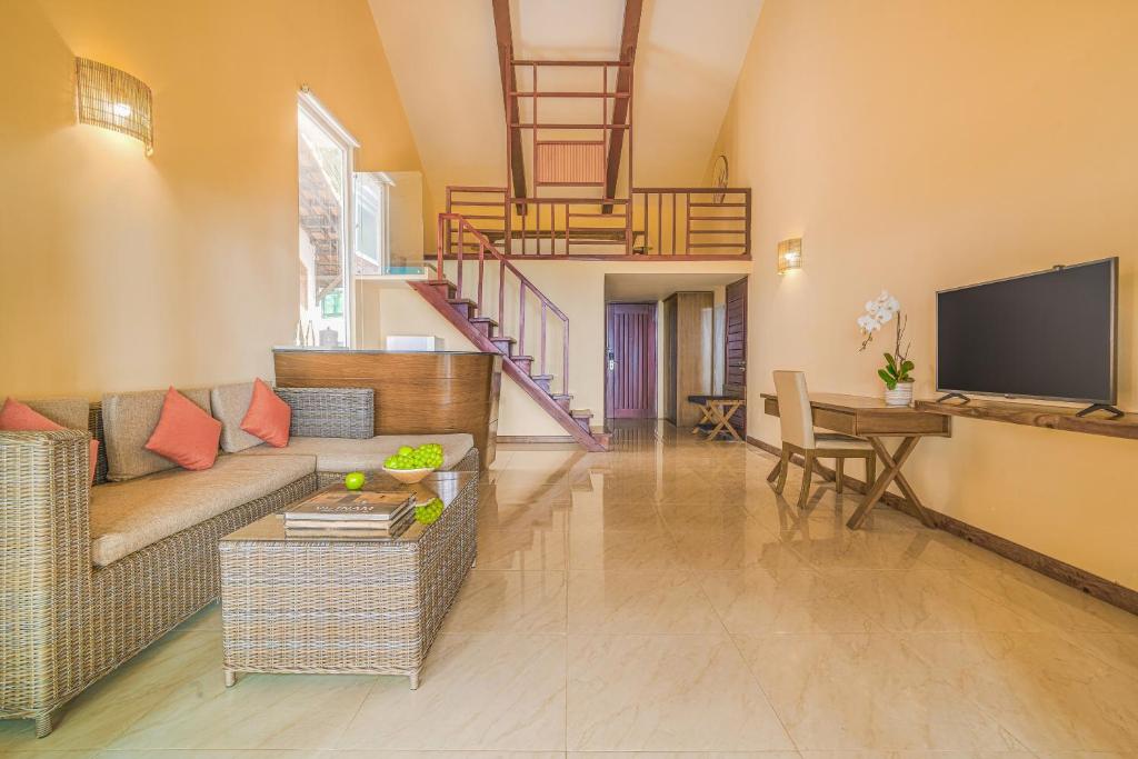Beachfront Villa - Daily Minibar Included
