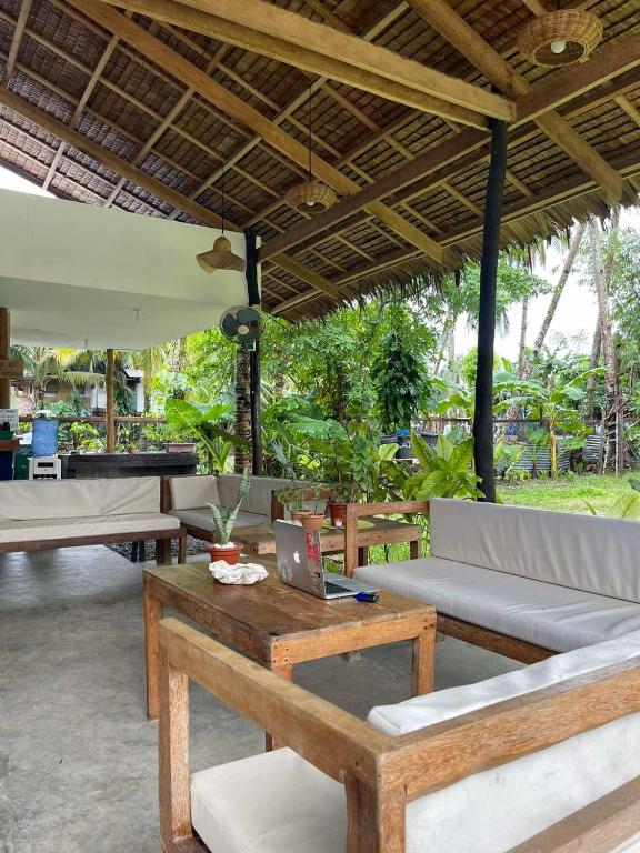 Zahrada ubytování Dawn Patrol Siargao