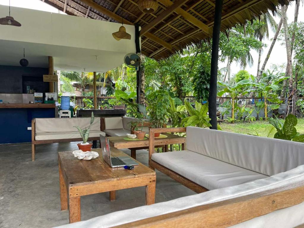 Zahrada ubytování Dawn Patrol Siargao