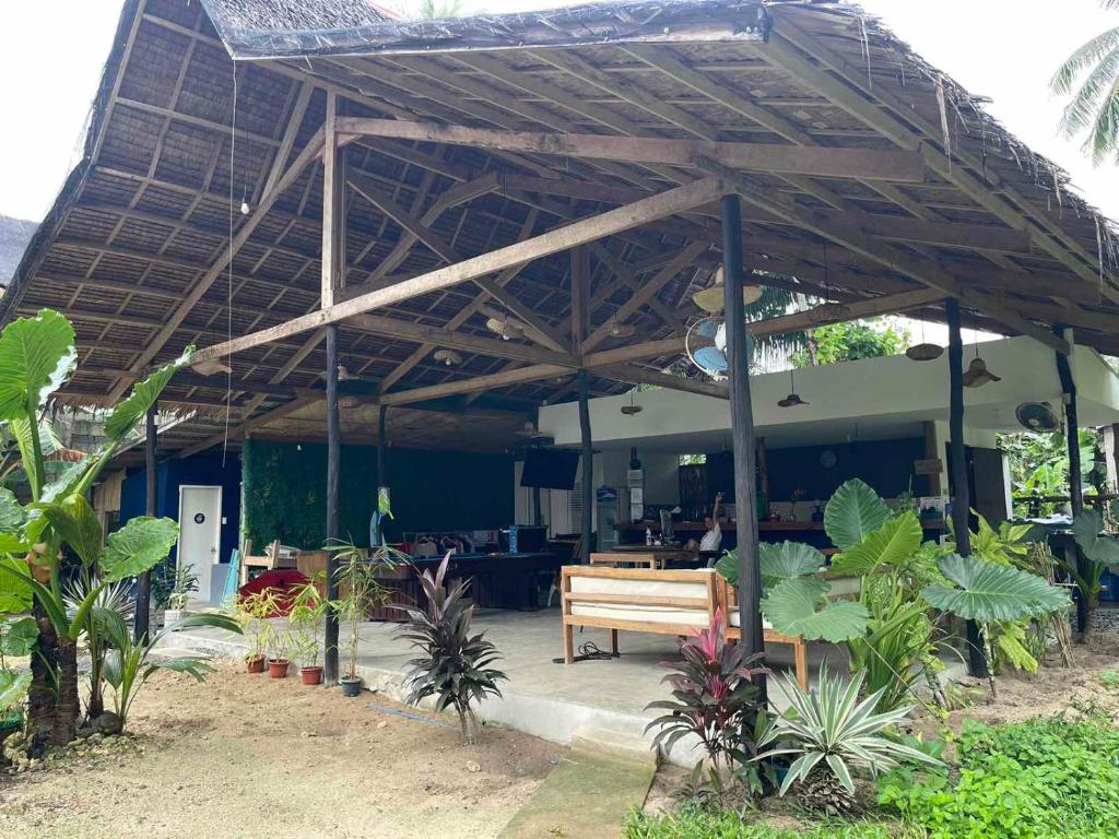 Zahrada ubytování Dawn Patrol Siargao