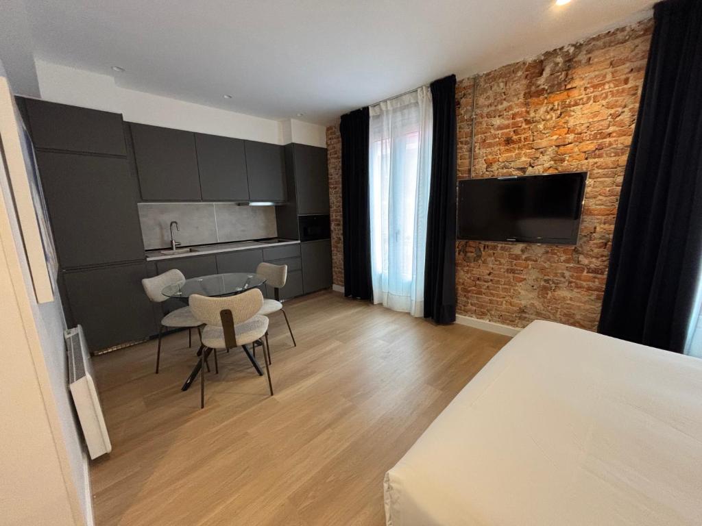 TV a/nebo společenská místnost v ubytování Arenal Suites Bilbao
