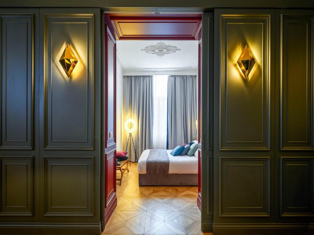 The Best Rent - Luxury one-bedroom apartment in the historic Milan center