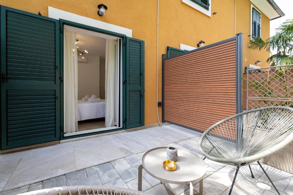 Balkón nebo terasa v ubytování Kala Rooms