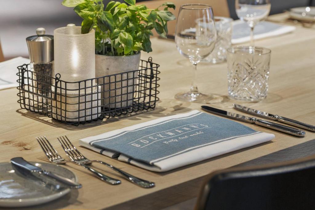 Courtyard by Marriott Hamburg City - Resim 32