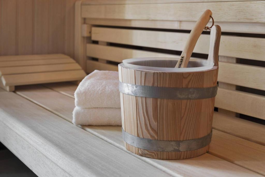 Courtyard by Marriott Hamburg City - Resim 35