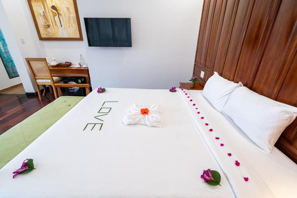Phòng Deluxe Giường Đôi Có Bồn Tắm