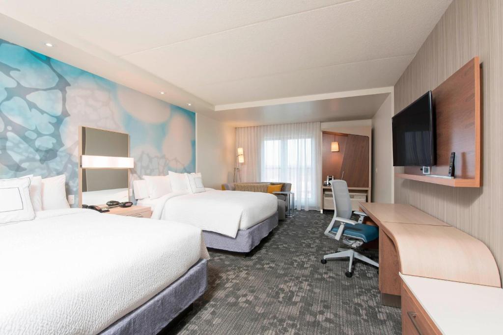 Courtyard by Marriott Holland Downtown photo