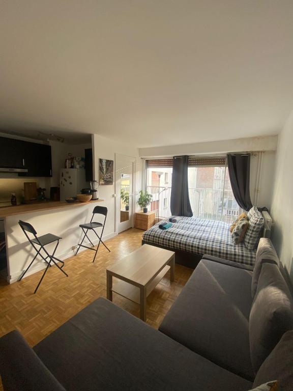 Photo de la galerie de l'établissement Cosy appartement 3 pers - Alésia Montparnasse, à Paris