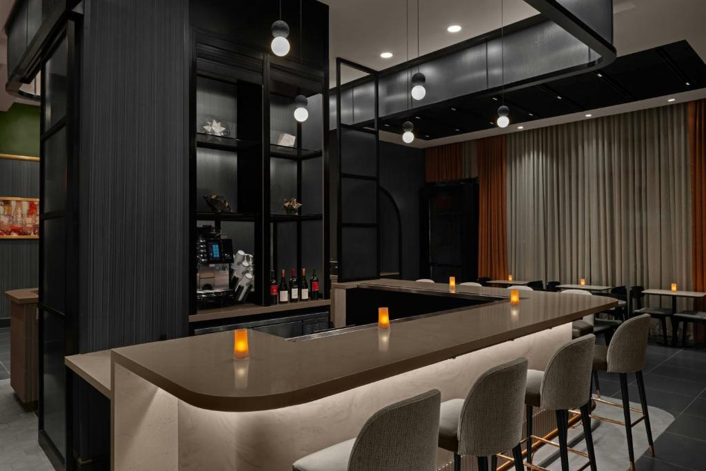 Courtyard by Marriott New York World Trade Center Area photo