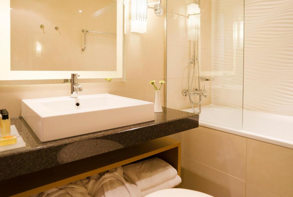 Sun Gardens Dubrovnik - 16