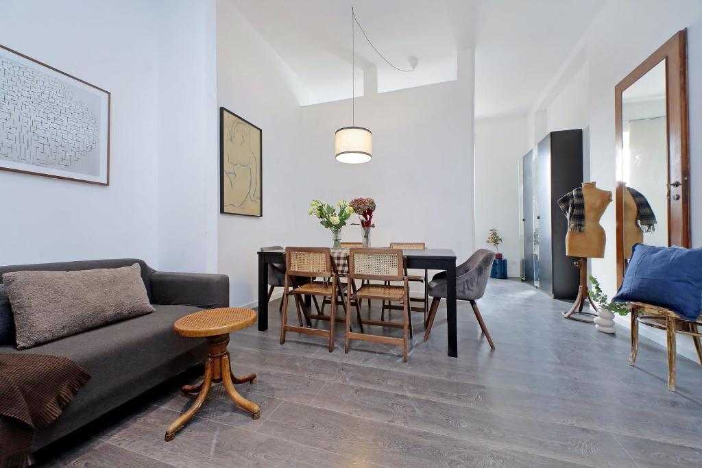 St Peter Giant Apartment