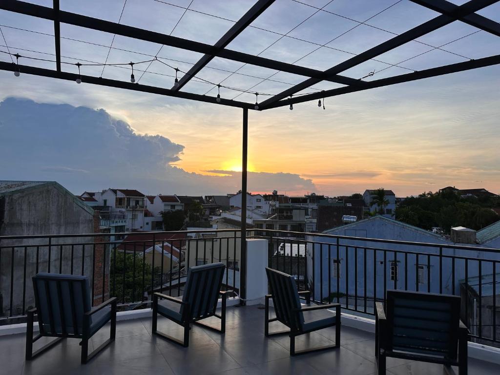 Balkón nebo terasa v ubytování Gito Hostel Hoian
