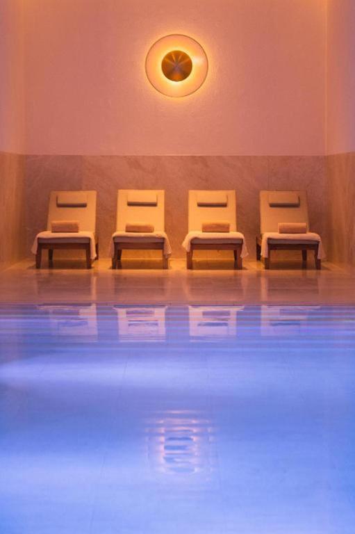 Almanac Palais Vienna