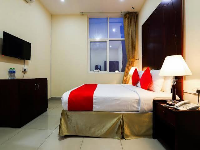 
Double Suite with Living Room
