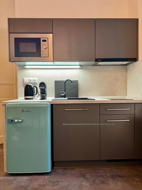 Pearl Bee Deluxe Suites - 7