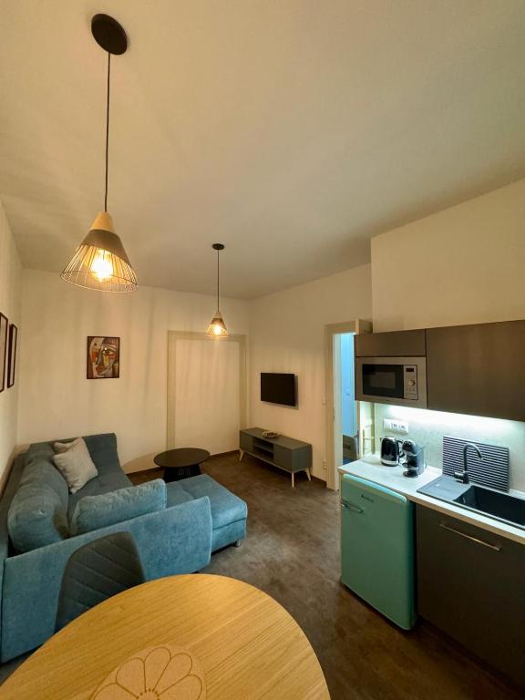 Pearl Bee Deluxe Suites - 3