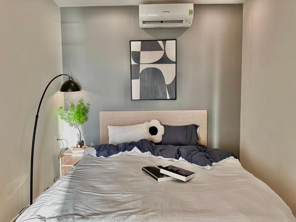 Giường trong phòng chung tại The Sóng Apartment 5 Stars Vung Tau - Căn Hộ Du Lịch Biển 5 Sao Vũng Tàu - MINH TOẢN's Homestay