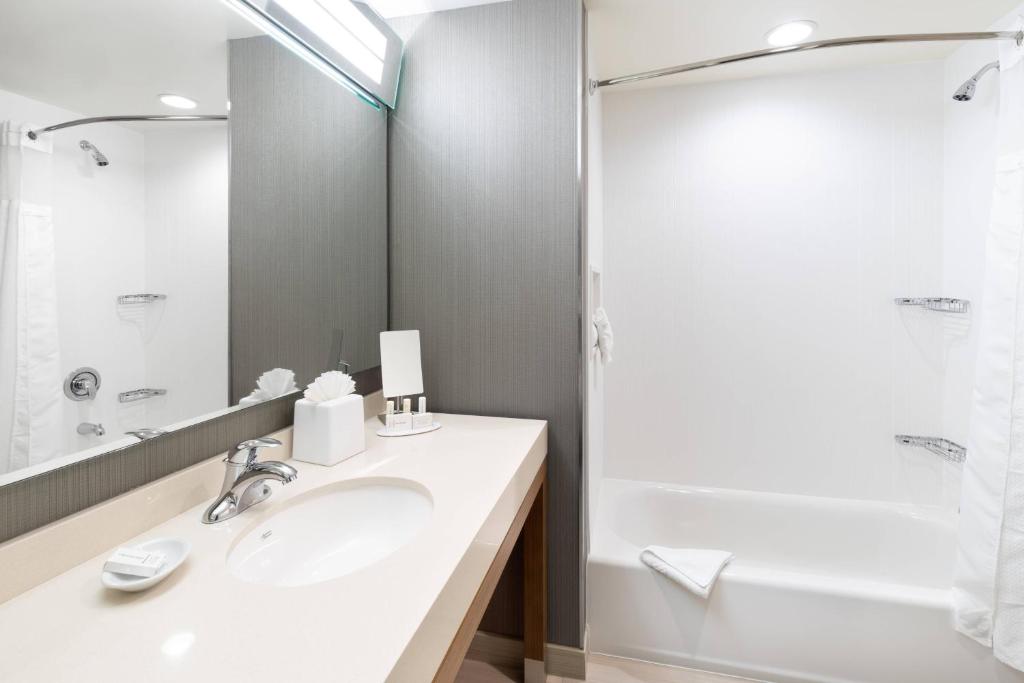 Courtyard by Marriott Bowie photo