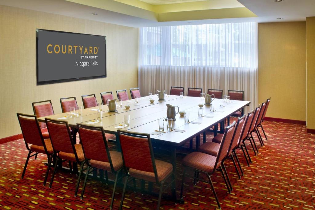 Courtyard by Marriott Niagara Falls - Resim 21