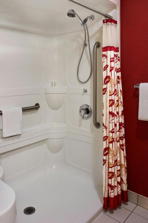 Courtyard by Marriott Niagara Falls - Resim 23