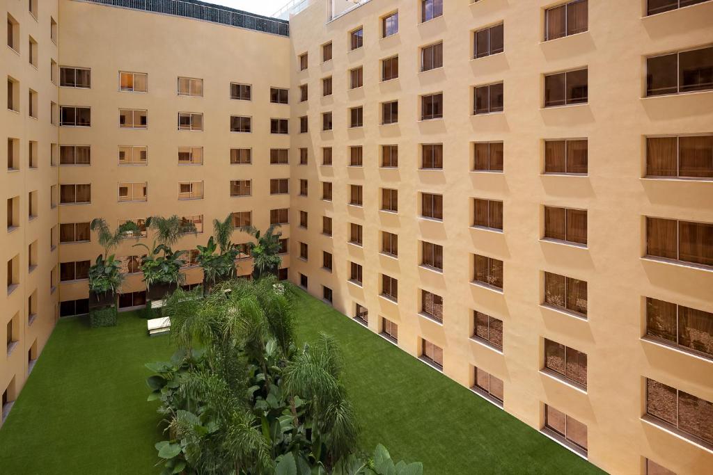 
Classic room with Courtyard view, Twin Bed
