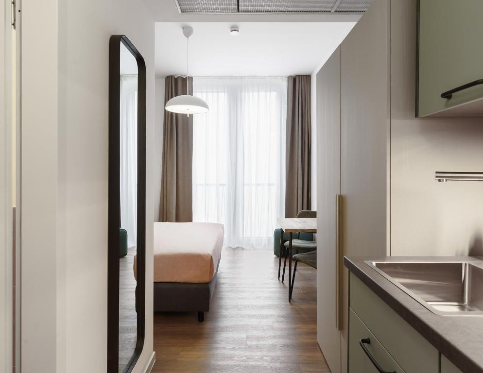 Limehome Berlin Sybelstr - 4