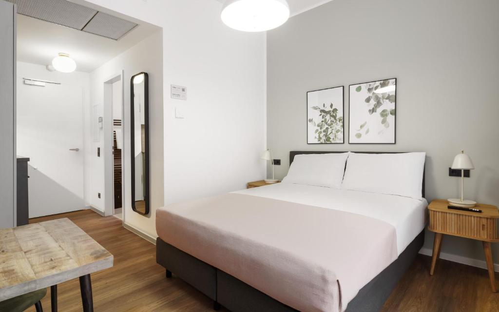 Limehome Berlin Sybelstr - 1