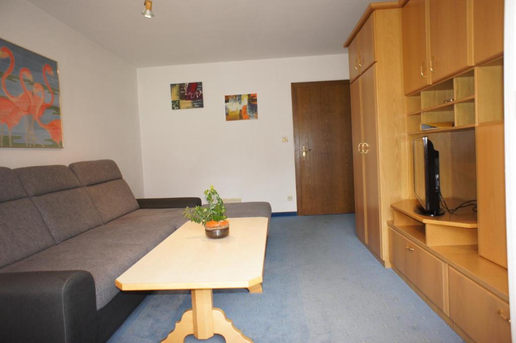 Posedenie v ubytovaní Appartements Gärtner