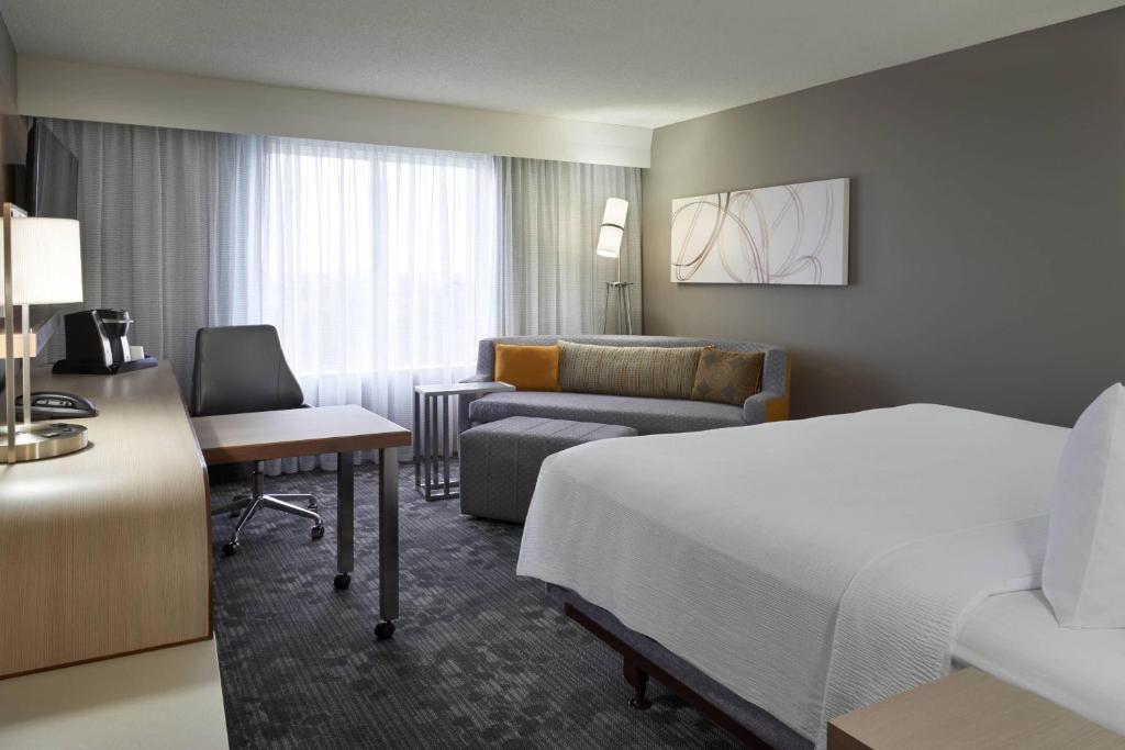 Courtyard by Marriott Toronto Airport - Resim 18