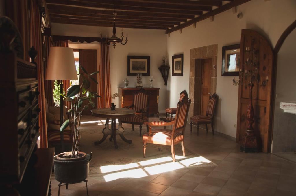 Posezení v ubytování Finca Can Estades
