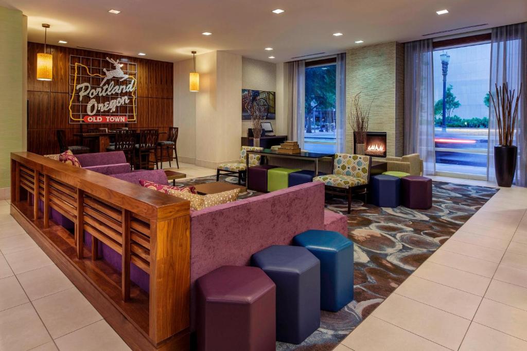 Courtyard by Marriott Portland City Center photo
