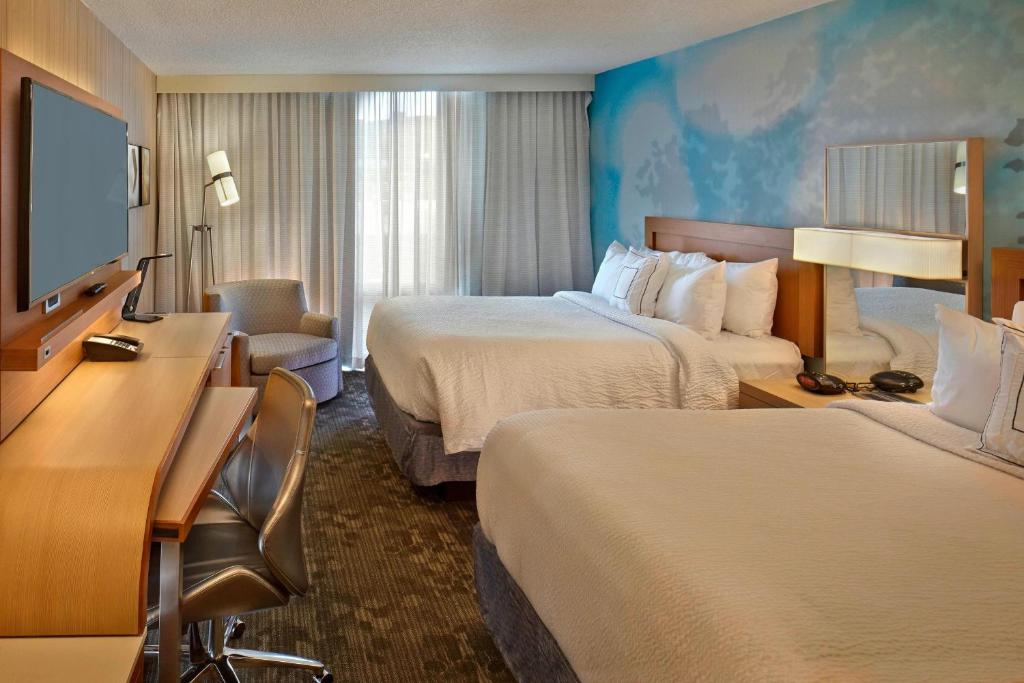 Courtyard by Marriott Philadelphia City Avenue - Queen Room With Two Queen Beds