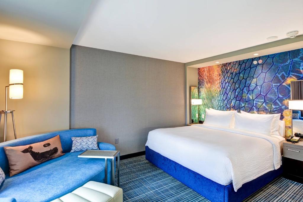 Postel nebo postele na pokoji v ubytování Courtyard by Marriott Long Island Islip/Courthouse Complex