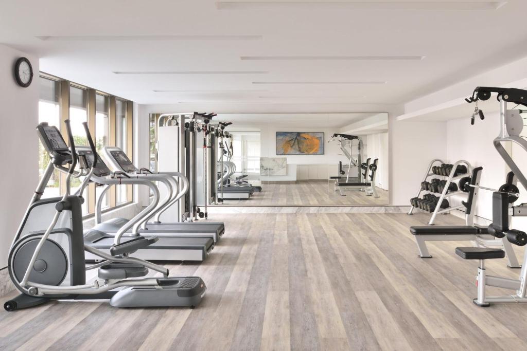Fitness centrum a/nebo fitness zařízení v ubytování Courtyard by Marriott Siliguri