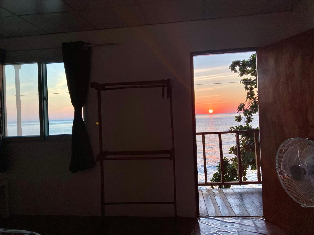 Nespecifikovaný výhled na moře nebo výhled na moře při pohledu z hotelu